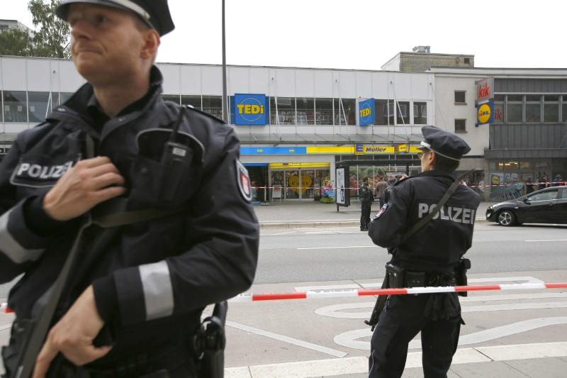 1 Dead in Knife Attack in Hamburg, Attacker Detained