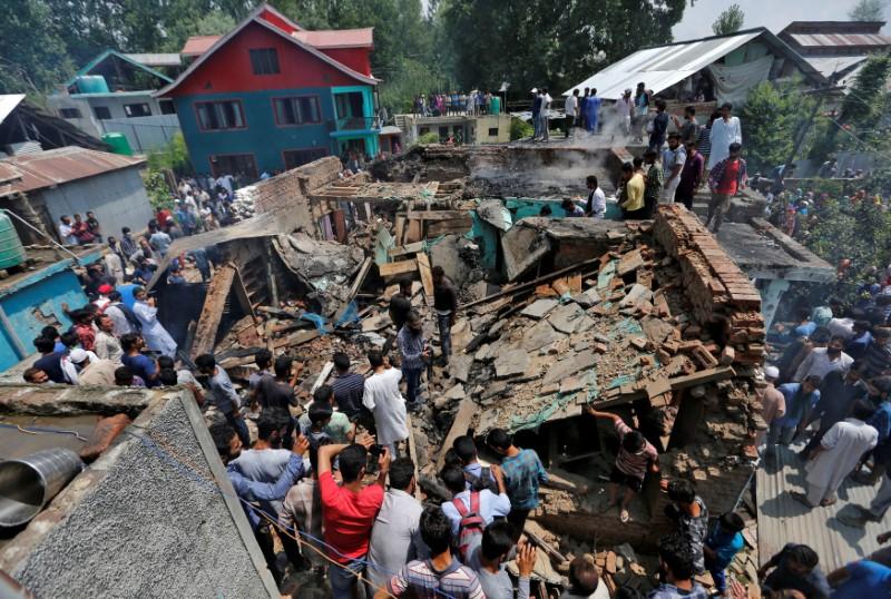 Indian Police Kill Terrorist Commander in Kashmir, Protests Erupt