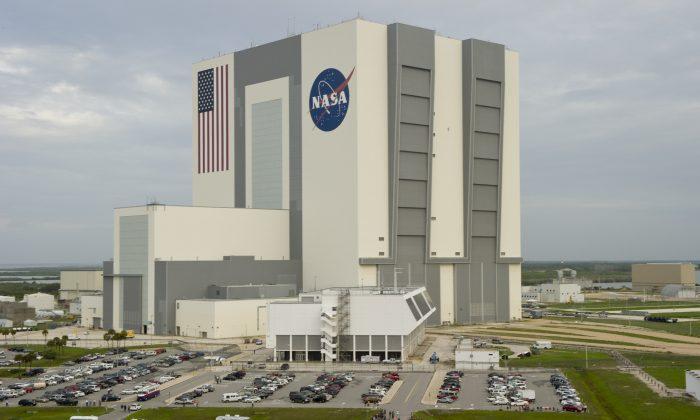NASA Offering 6-figure Salary for ‘Planetary Protection Officer’