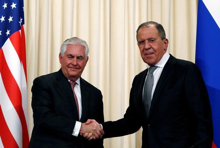 Russia’s Lavrov Meets Tillerson, Says Feels US Ready to Continue Dialogue