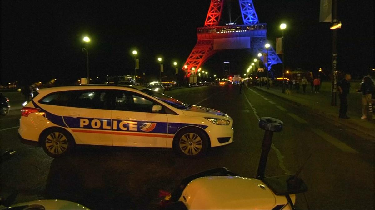 France Opens Counter-Terrorism Probe Into Knife-Wielding Man at Eiffel Tower : Source