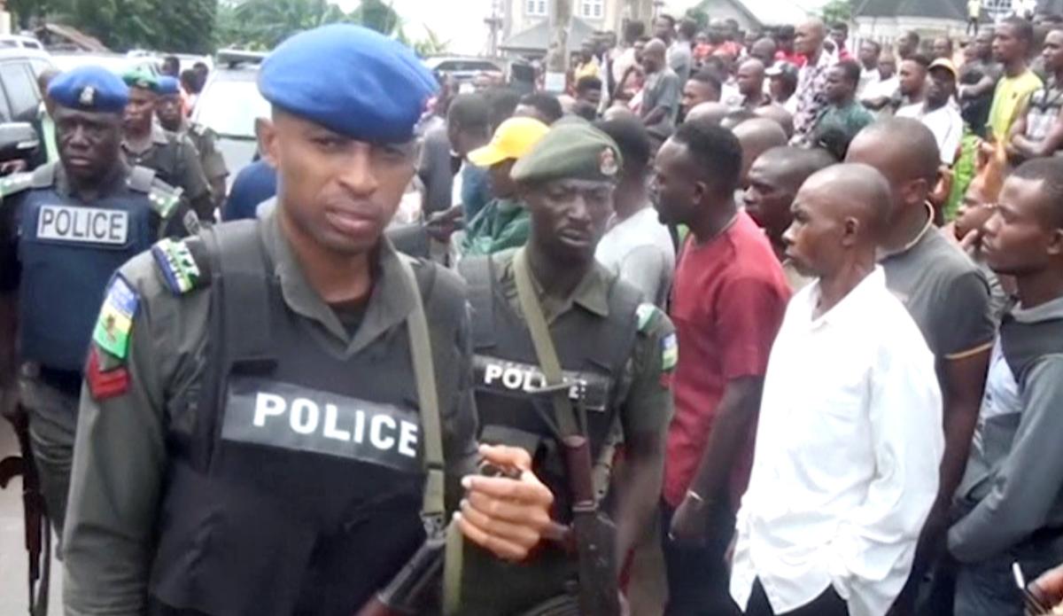 Nigeria Church Shooting Kills 11