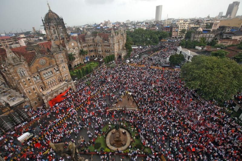 Thousands of Protesters Disrupt Traffic in India’s Financial Capital