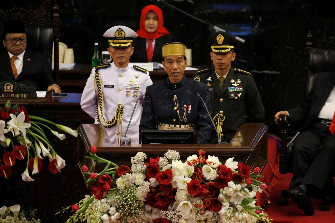 Indonesia President Pledges to Tackle Extremism, Wealth Distribution