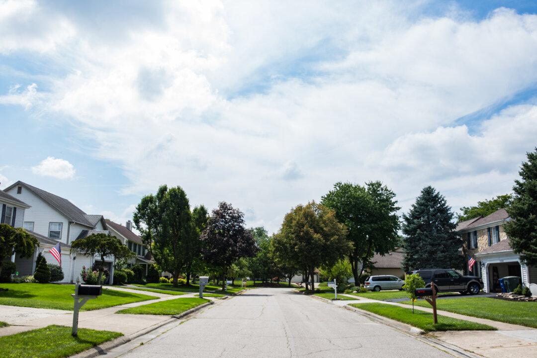 Divisions in Society Drive Trump Supporter to Anonymity