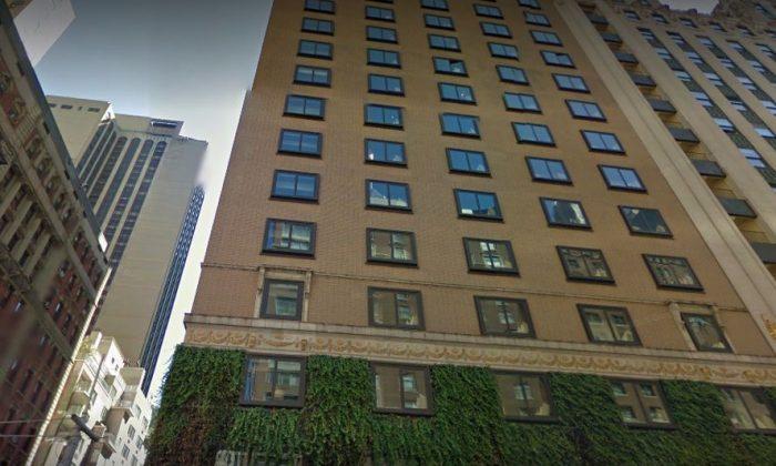 Woman Dies After Dropping From Manhattan Hotel
