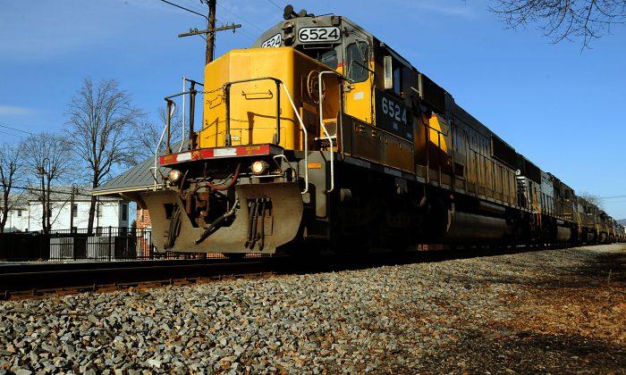15 Attorneys General Sue Trump Administration to Stop Gas Transport by Rail