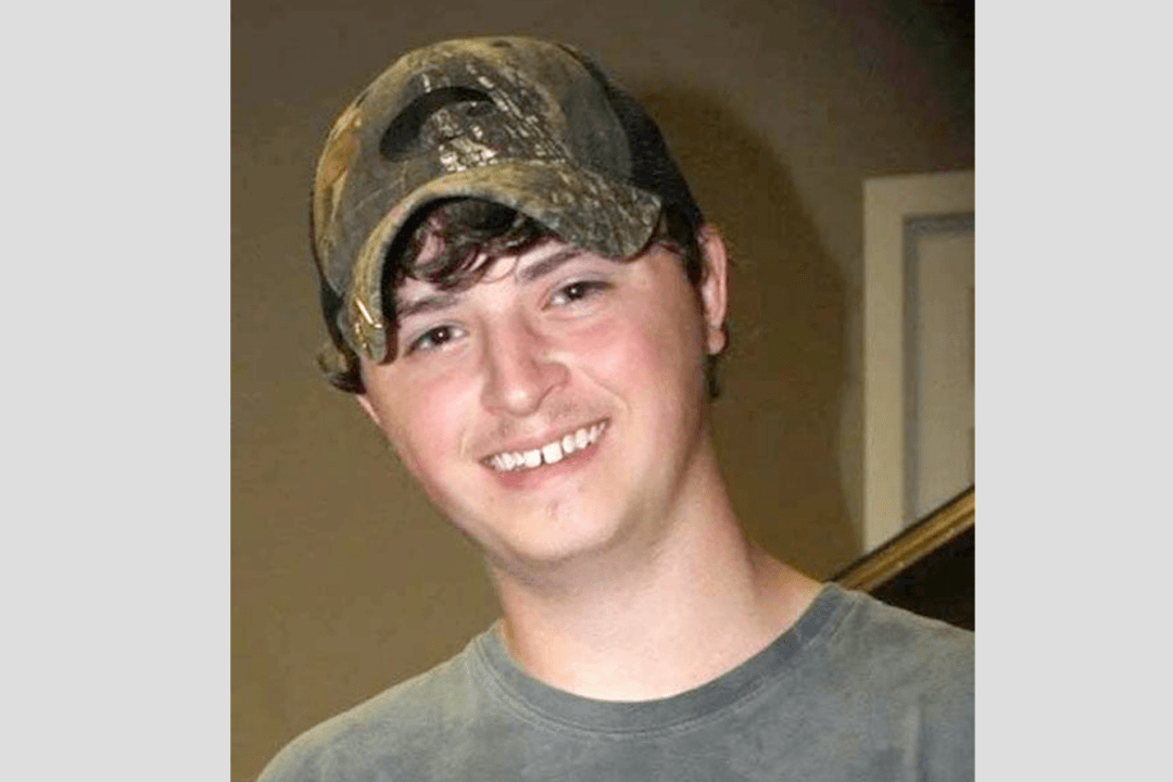 Teen Walks Out of Woods After 11 Days With No Food