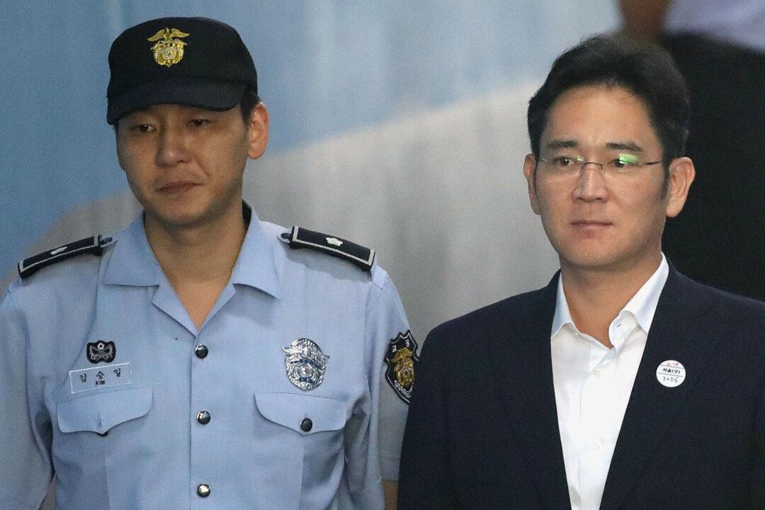 Samsung Leader Jay Y. Lee Given Five-Year Jail Sentence for Bribery