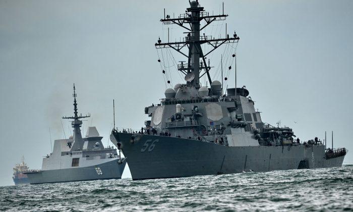 US Navy: Honor, Leadership, Protecting America