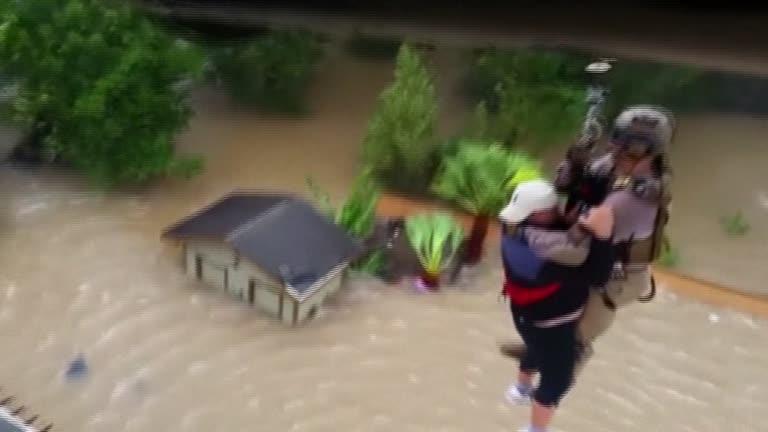 Harvey Brings Death, Destruction to Houston as Flood Waters Rise