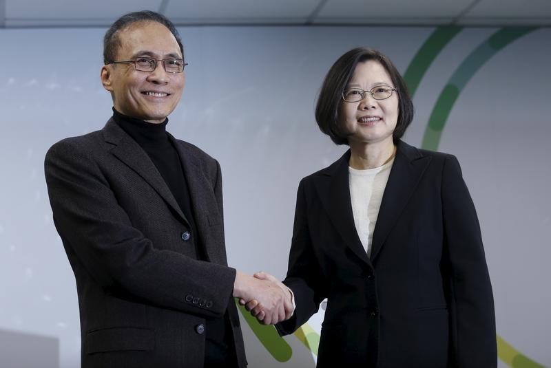 Taiwan Premier Resigns to Help Shore up President’s Falling Popularity