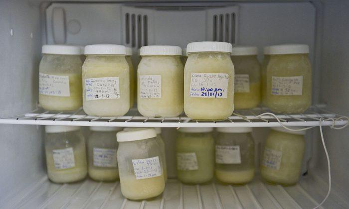 Mother Sending Over 1,000 Ounces of Frozen Breast Milk to Feed Hurricane Harvey Babies