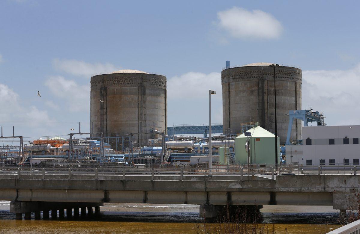 Turkey Point Nuclear Reactor Building in Homestead, Florida. (RHONA WISE/AFP/Getty Images)