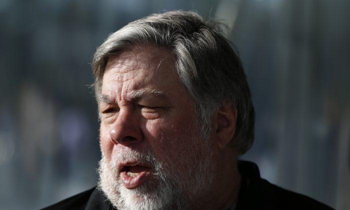 AI ‘Can Make Bad Actors More Convincing,’ Warns Apple Co-Founder
