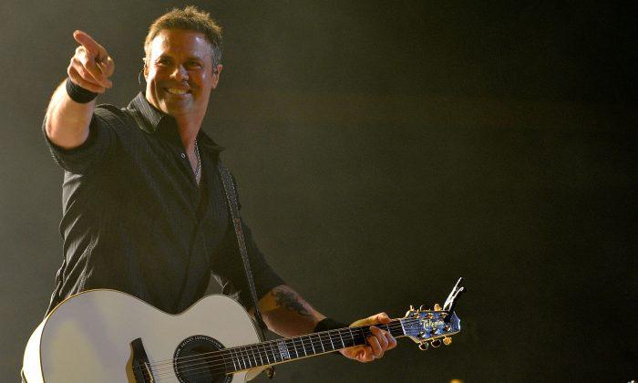 Troy Gentry’s Fatal Helicopter Ride Had Mechanical Problems, Was ‘Spur-of-the-Moment’