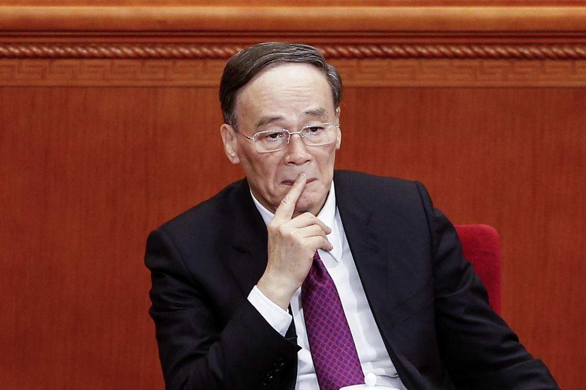 Former anti-corruption czar Wang Qishan at the opening session of the Chinese People's Political Consultative Conference in Beijing on March 3, 2016. (Lintao Zhang/Getty Images)