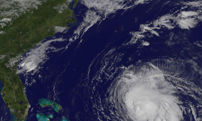 Hurricane Jose Staying Off US East Coast as Storm Maria Forms