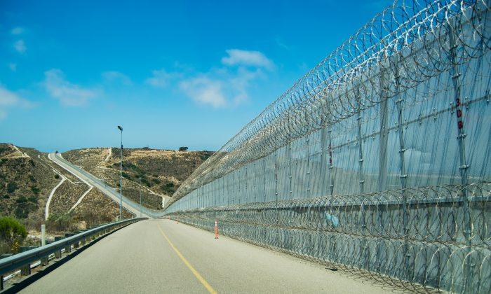 House Committee Passes $10 Billion Funding for Border Wall