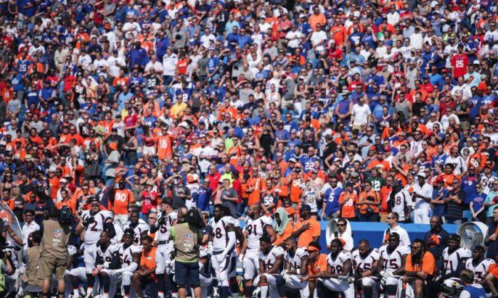 Broncos’ Linebacker Von Miller Loses Endorsements After Kneeling During Anthem