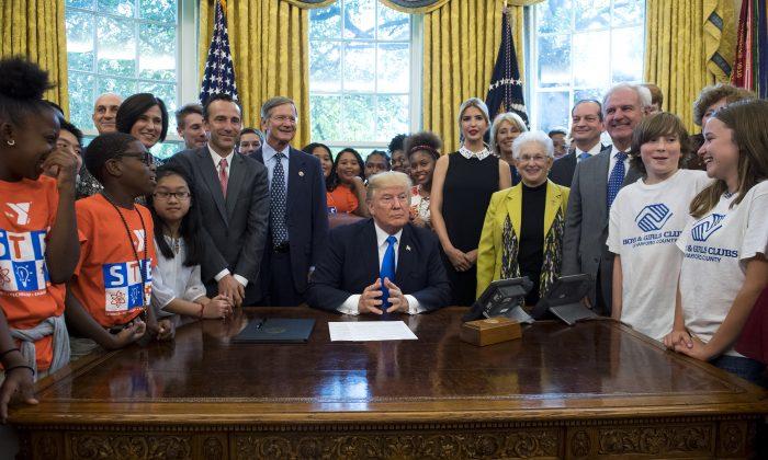 Trump Signs Presidential Memorandum Boosting Computer Science Education