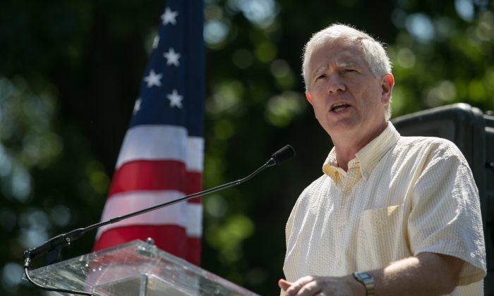 Rep. Mo Brooks: ‘Terminate All Federal Government Support to NFL’