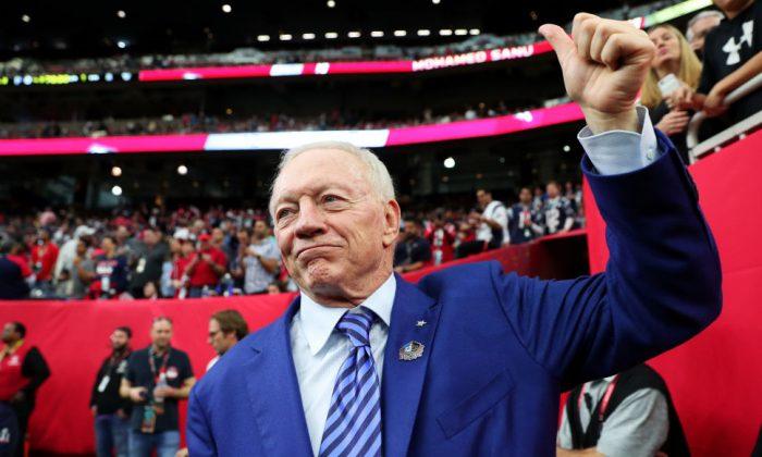 Dallas Cowboys Owner Tells President Trump Team Will Stand for National Anthem
