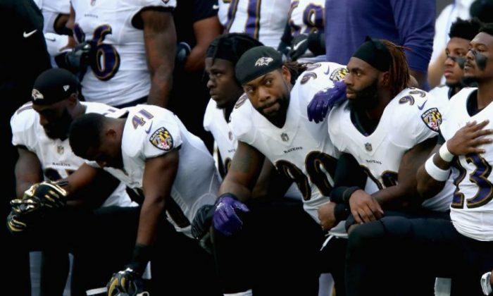 Ravens National Anthem Singer Resigns After Players Kneel During Performance