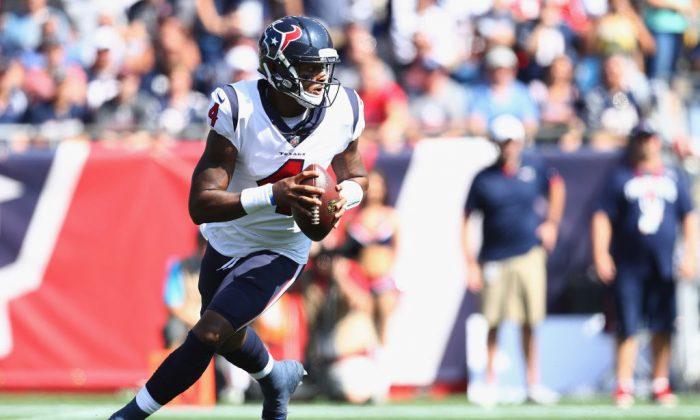 Houston Texans Rookie Donates First NFL Paycheck to Harvey Victims