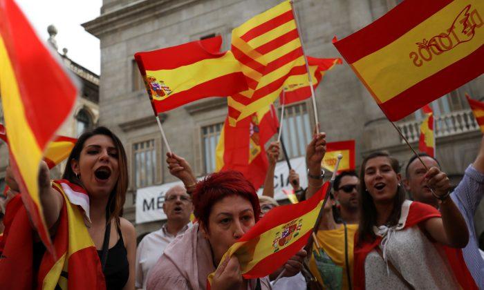 Madrid Scornful as Catalan Leader Waters Down Declaration of Independence