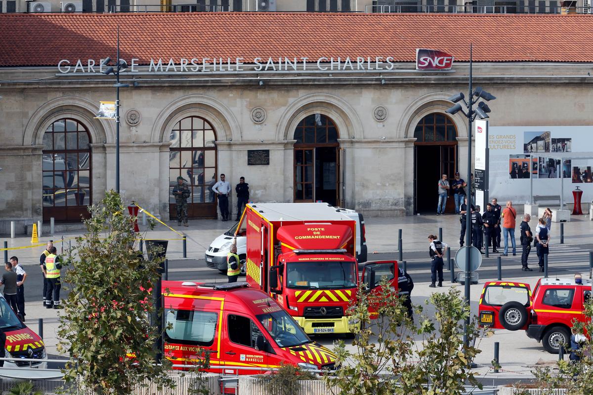 Knifeman Yelling ‘Allahu Akbar’ Shot Dead After Killing Two in France