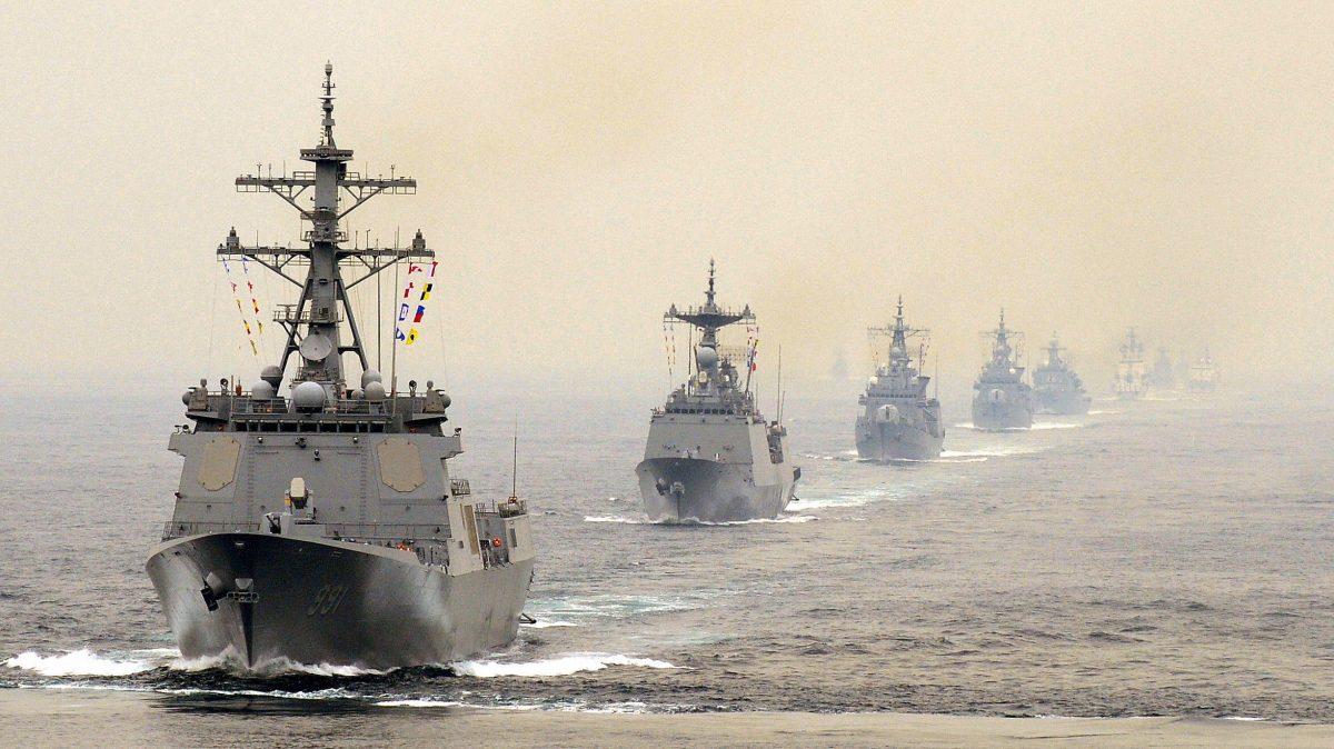 South Korean warships including the nation's first Aegis destroyer, Sejongdaewang (L), move in a line in this file photo. (KOREA POOL/AFP/Getty Images)