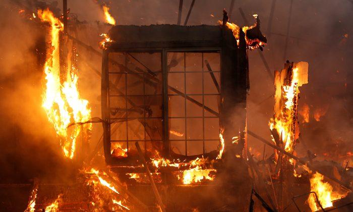 Wildfires Kill at Least 10 in California Wine Country