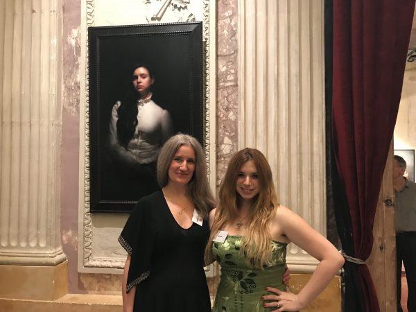 (L–R) Emanuela de Musis, the first and second place portraiture winner, and Kara Lysandra Ross, the chief operating officer for ARC. (Art Renewal Center)