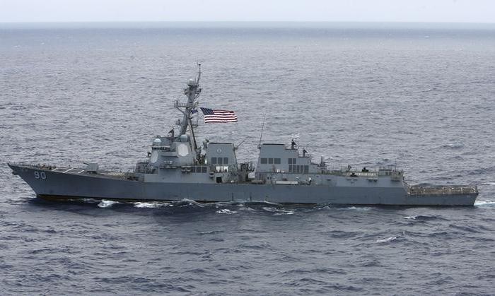 US Warship Challenges China’s Claims in South China Sea