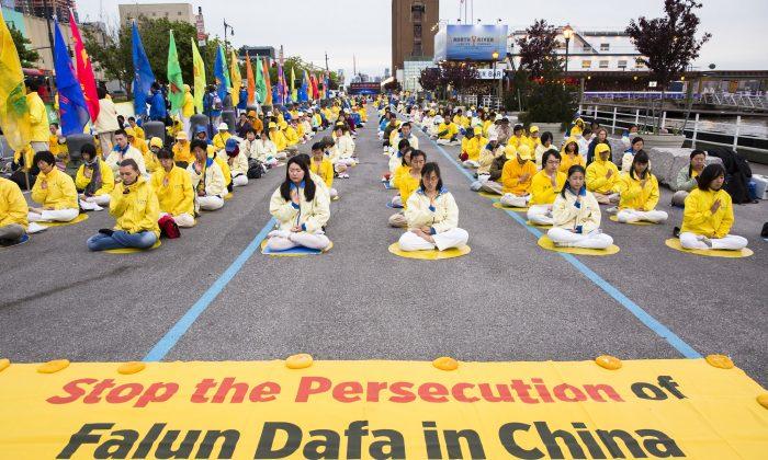 Falun Gong Practitioners in China and Abroad Face Police Pressure Ahead of Major Party Congress