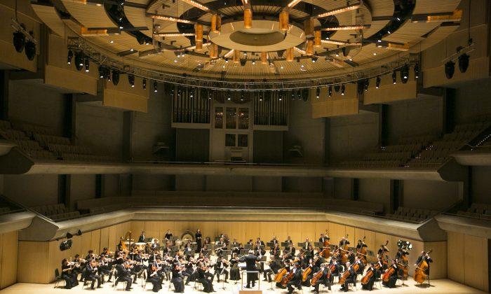 Shen Yun Symphony Orchestra Returns to North America With Toronto Performance