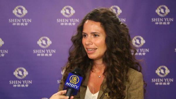 Mimi B. Martinoski enjoyed the Shen Yun Symphony Orchestra concert at Roy Thomson Hall in Toronto on Oct. 11, 2017. (NTD Television)