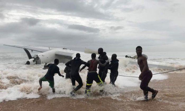 French Army Charter Plane Crashes in Ivory Coast, Four Moldovans Killed