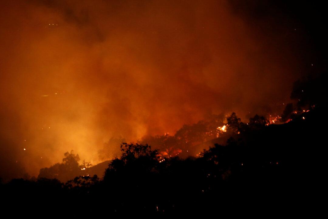 California ‘Horror’ Fires Burn On, 40 Dead in One Week