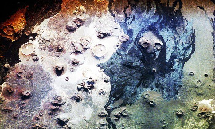 Researcher Finds 400 Mysterious Stone Structures in Ancient Saudi Arabian Volcanic Field