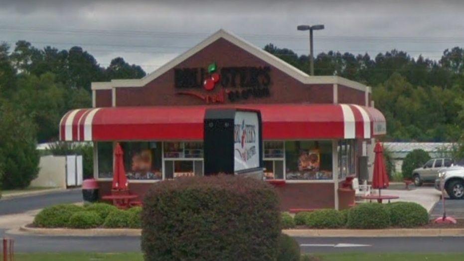 A young girl fell into a grease pit at an Auburn, Alabama, ice cream shop and drowned. (Google Street View)