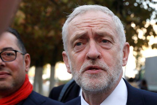 Britain's opposition Labour Party leader, Jeremy Corbyn arrives at a meeting of the European Socialists and Democrats party ahead of a European Union summit in Brussels, Belgium, October 19, 2017. (REUTERS/Yves Herman)