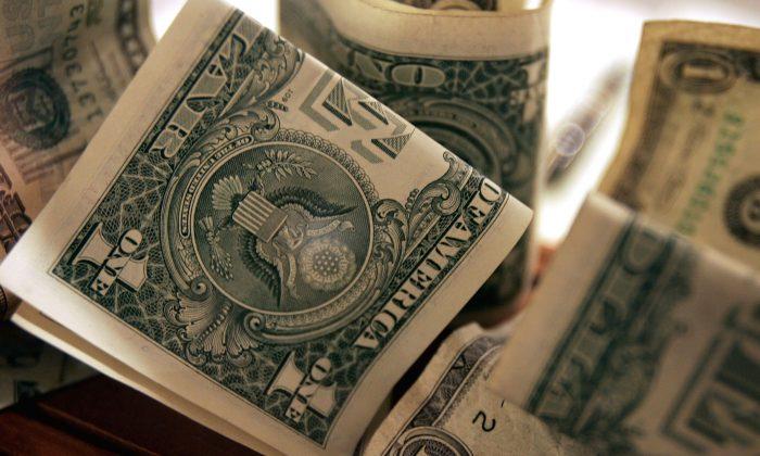 Woman Hospitalized With Accidental Overdose After Picking up $1 Bill in Tennessee