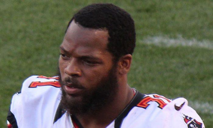 Michael Bennett Responds to NFL Meeting, Says He'll Protest