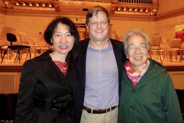 Richard Maas and Wu Hao (L), both professors at Harvard Medical School, with a friend, enjoyed the Shen Yun Symphony Orchestra concert at Boston Symphony Hall, in Boston, on Oct. 13, 2017. (Sophia Zheng/The Epoch Times)