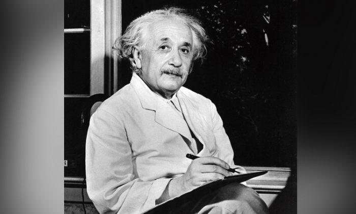 Note With Einstein’s Theory of Happiness Auctioned for $1.3 Million