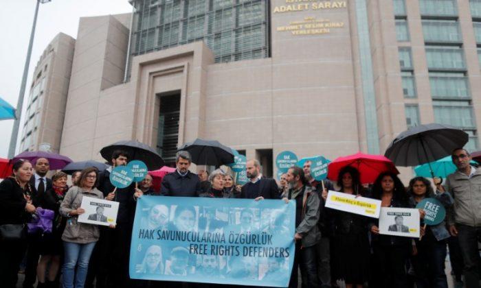 Turkish Court Releases Eight Rights Activists on Bail in Terrorism Trial