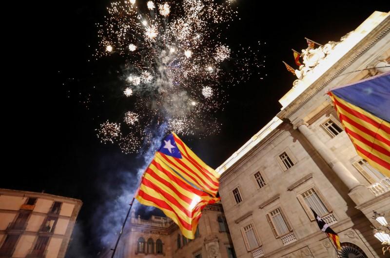 Spain Sacks Catalan Government After Independence Declaration
