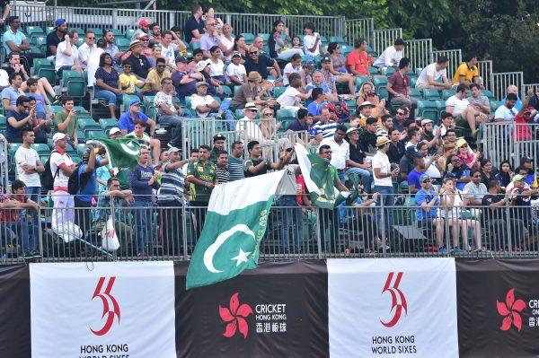 Pakistan supporters watch their team climb to the top of the standings after the Day 1 round robin matches in the Hong Kong World Cricket Sixes at KCC on Saturday Oct 28, 2017. (Bill Cox/Epoch Times)